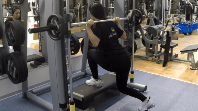 Smith Machine Front Lunge with Step