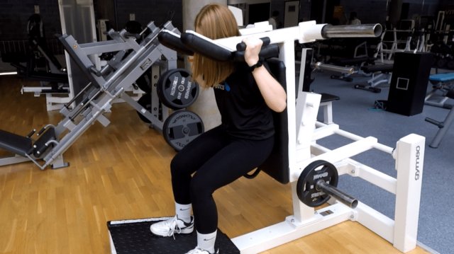 V-squat machine