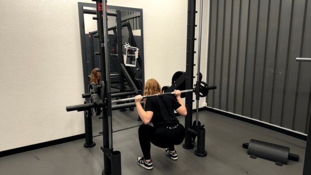 Squat alla macchina Smith