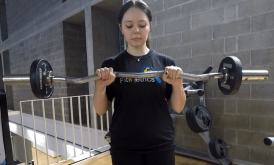 Reverse Curl mit SZ-Stange