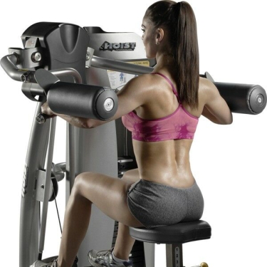 Lateral raise machine