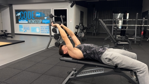 Image Pullover con manubrio Image Pullover con manubrio