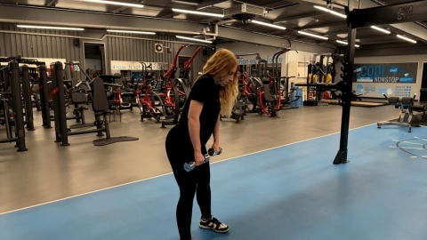 Image Silverback Shrug mit Kurzhanteln