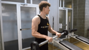 Curl marteau inversé avec barre